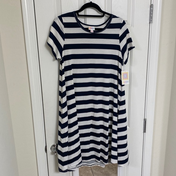 NWT LulaRoe Jessie Dress (S) - Picture 1 of 6